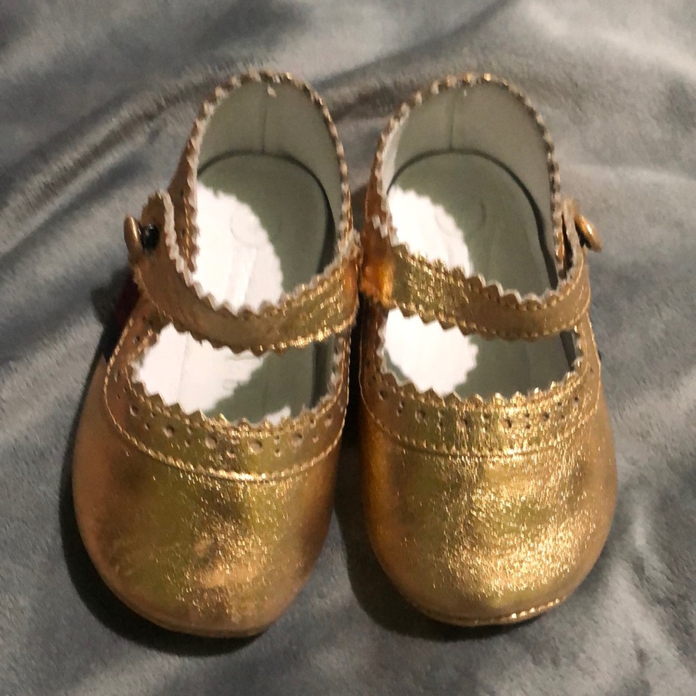 Gucci baby shoes